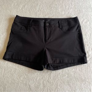 MAURICES casual/dress shorts - size Lg